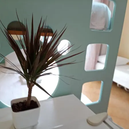 Lungomare Apartment Vlore *